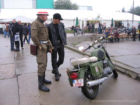 TS 250/A beim Emmenrauschen in Zschopau